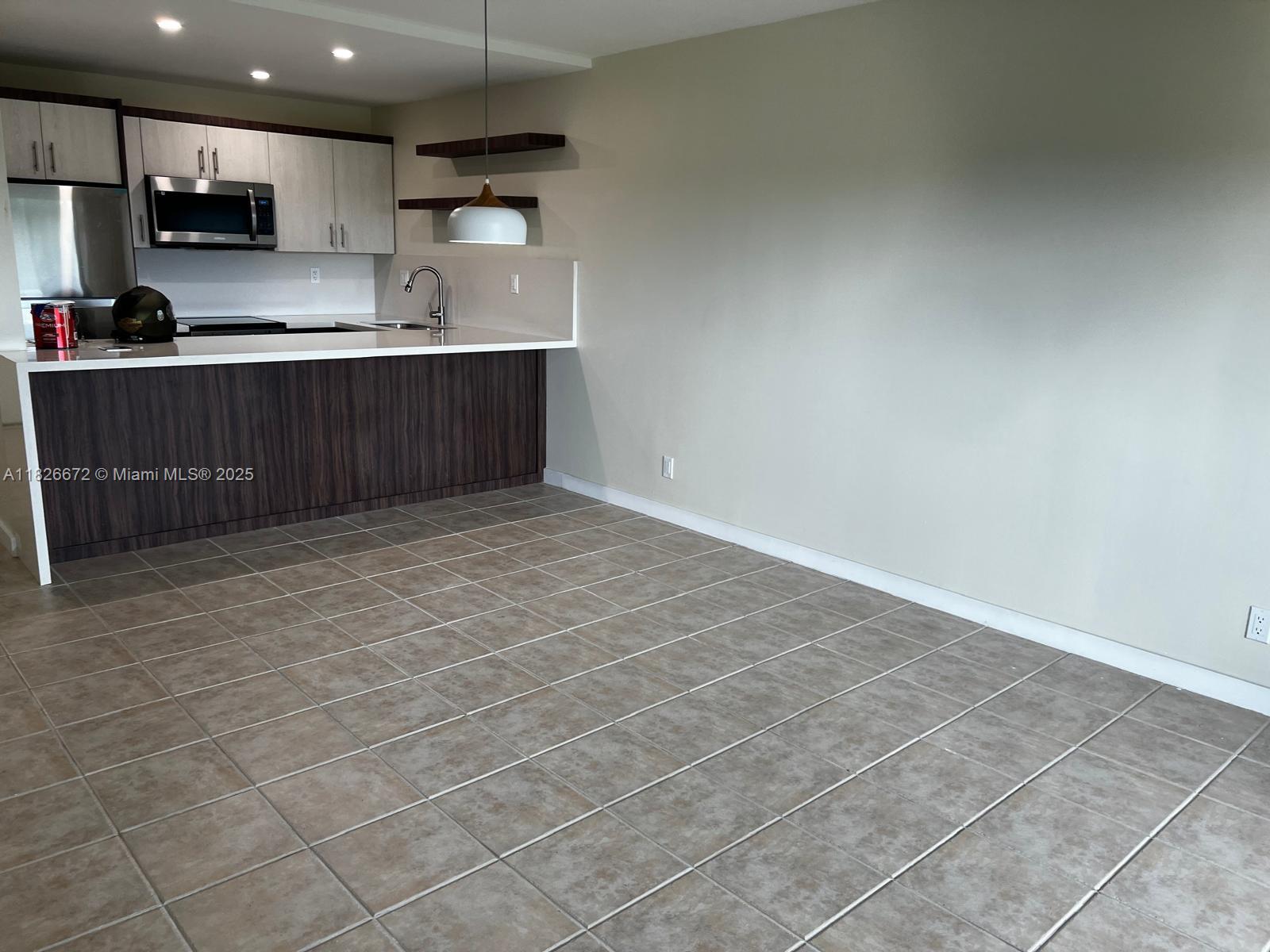 5100 SW 90th Ave 406