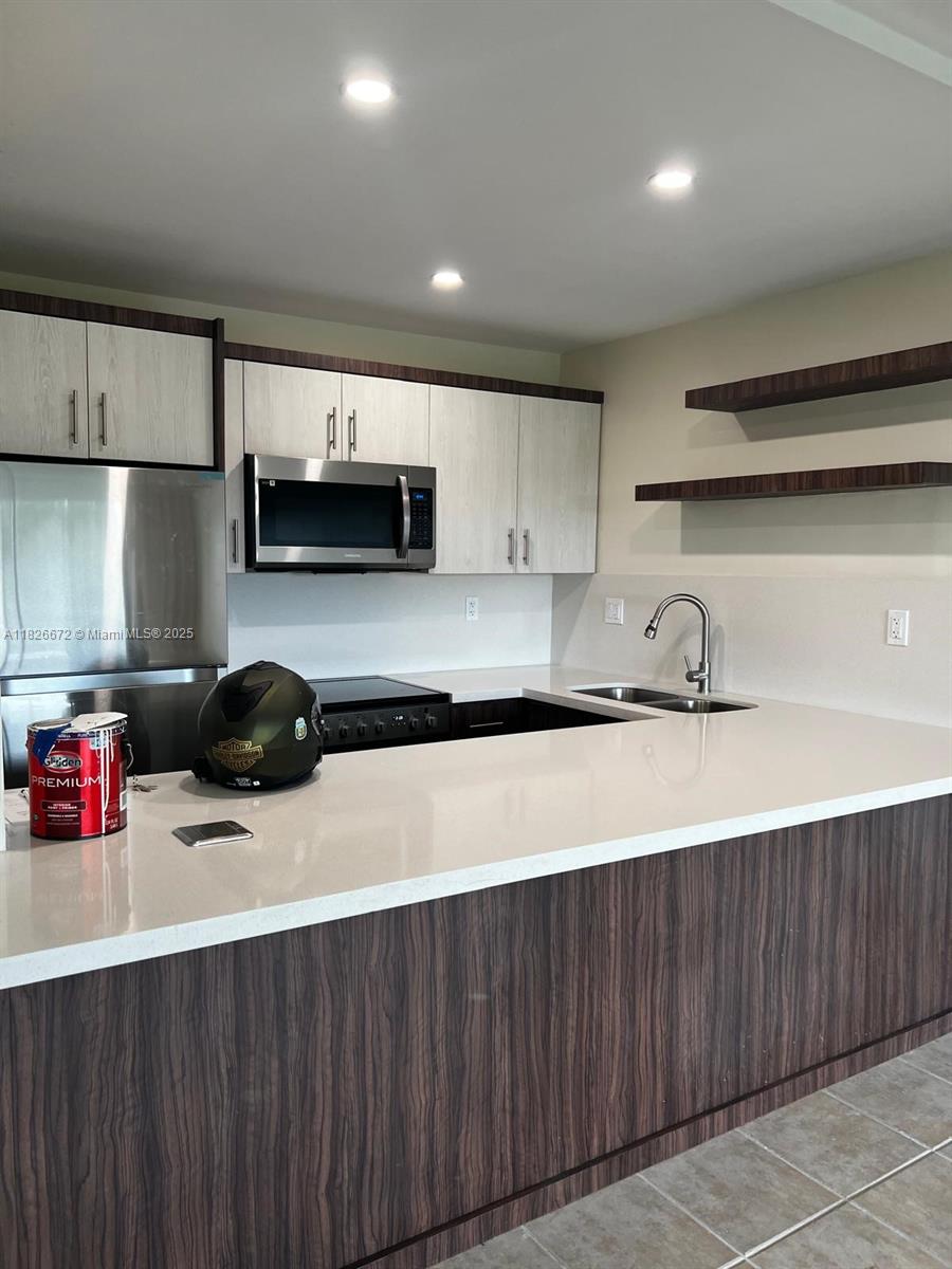 5100 SW 90th Ave 406