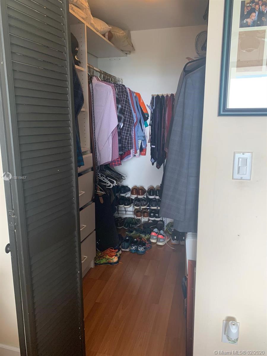 NIRVANA CONDO NO FIVE CON - Residential