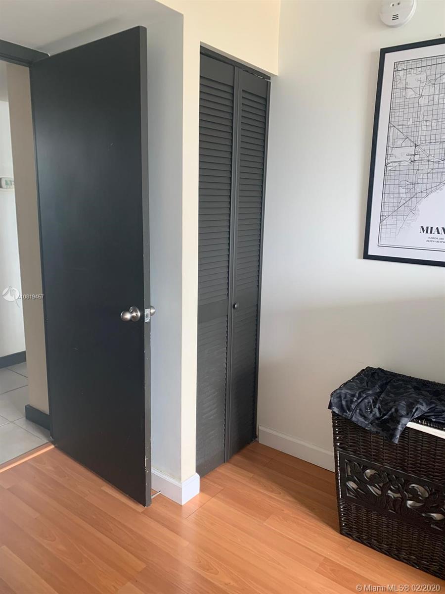 NIRVANA CONDO NO FIVE CON - Residential