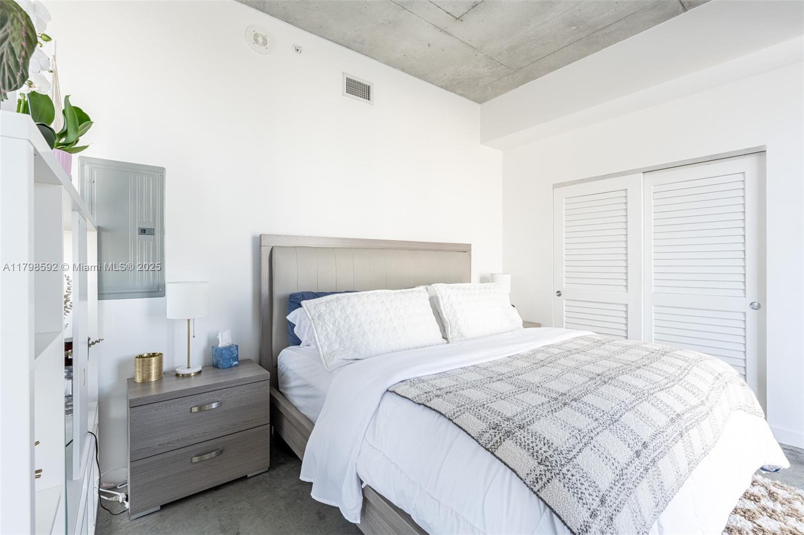 CENTRO CONDO - Residential