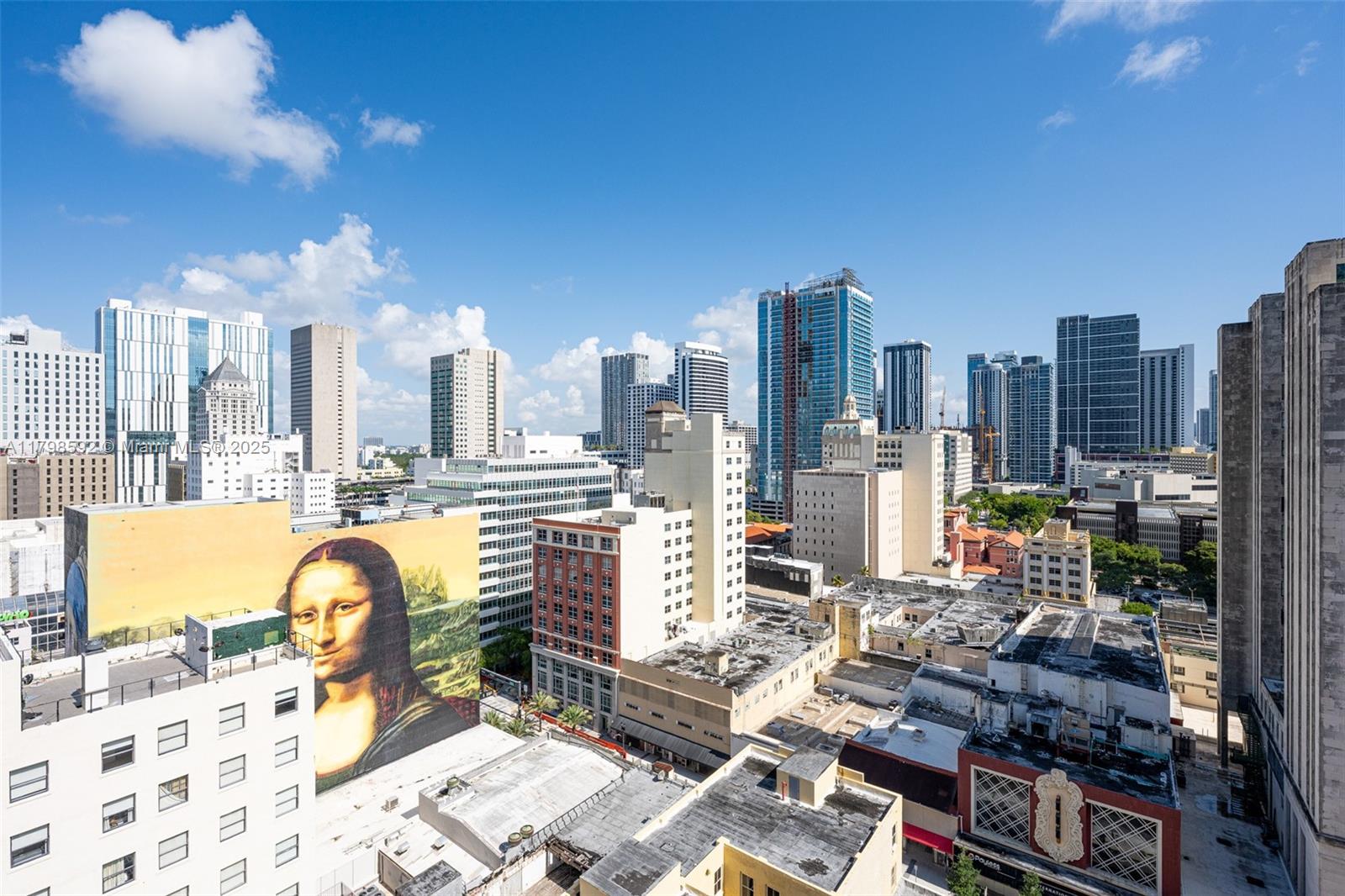 CENTRO CONDO - Residential