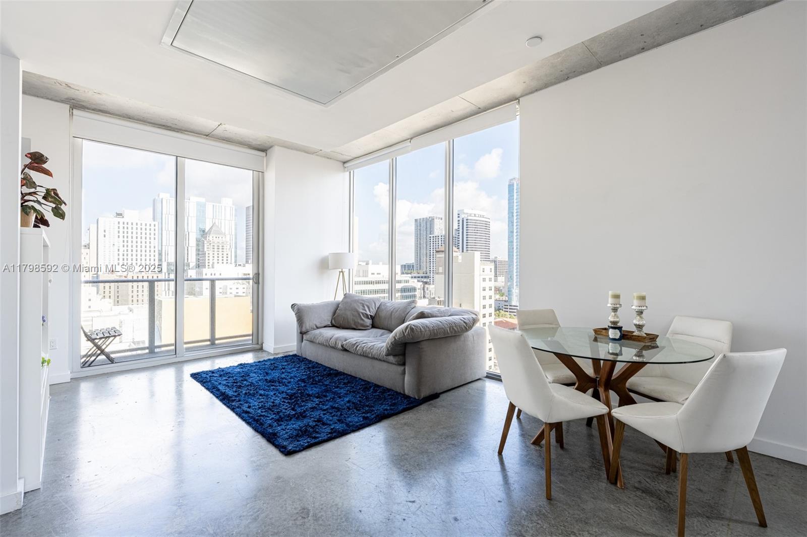 Property for Sale at 151 Se 1st St 1610, Miami, Broward County, Florida - Bedrooms: 1 
Bathrooms: 1  - $380,000