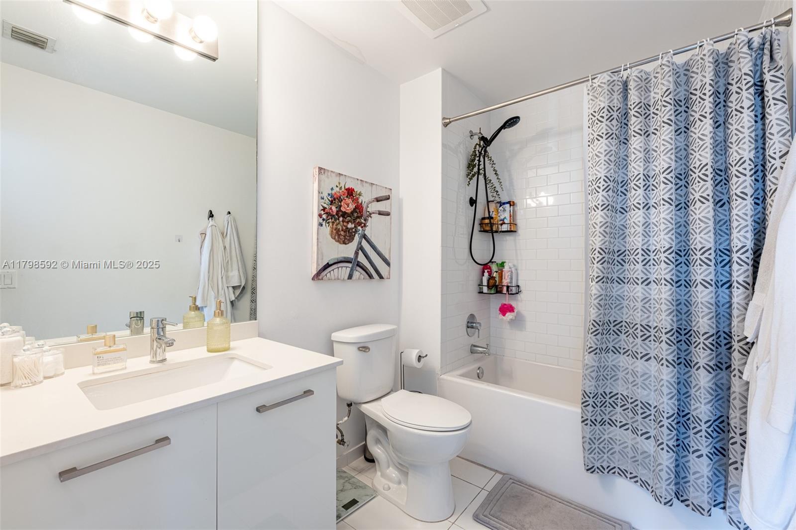 CENTRO CONDO - Residential