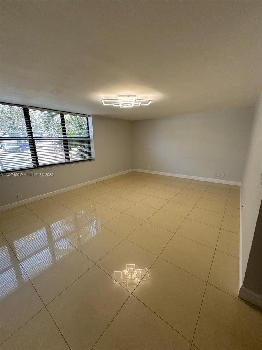 VILLA DORADA CONDO NO 2 - Residential