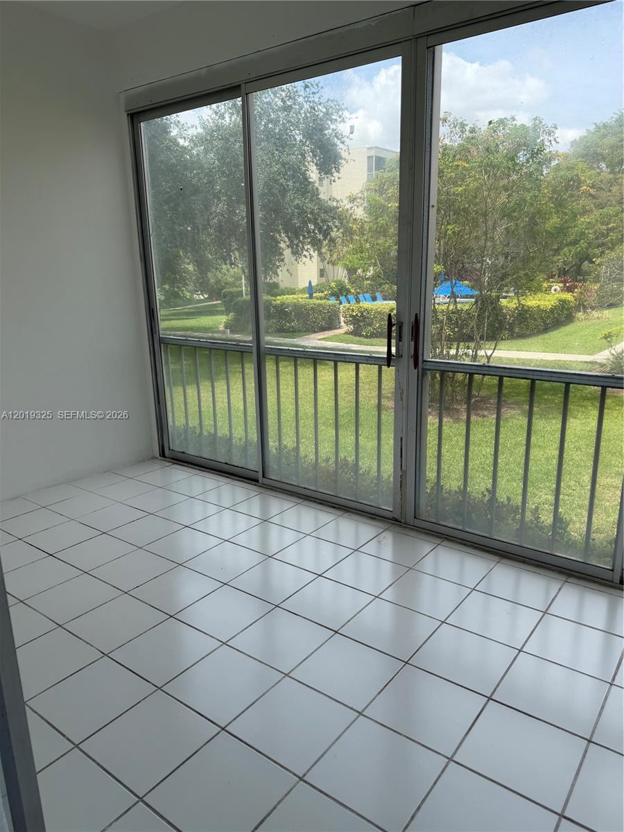PLANTATION TERRACE CONDO - Residential