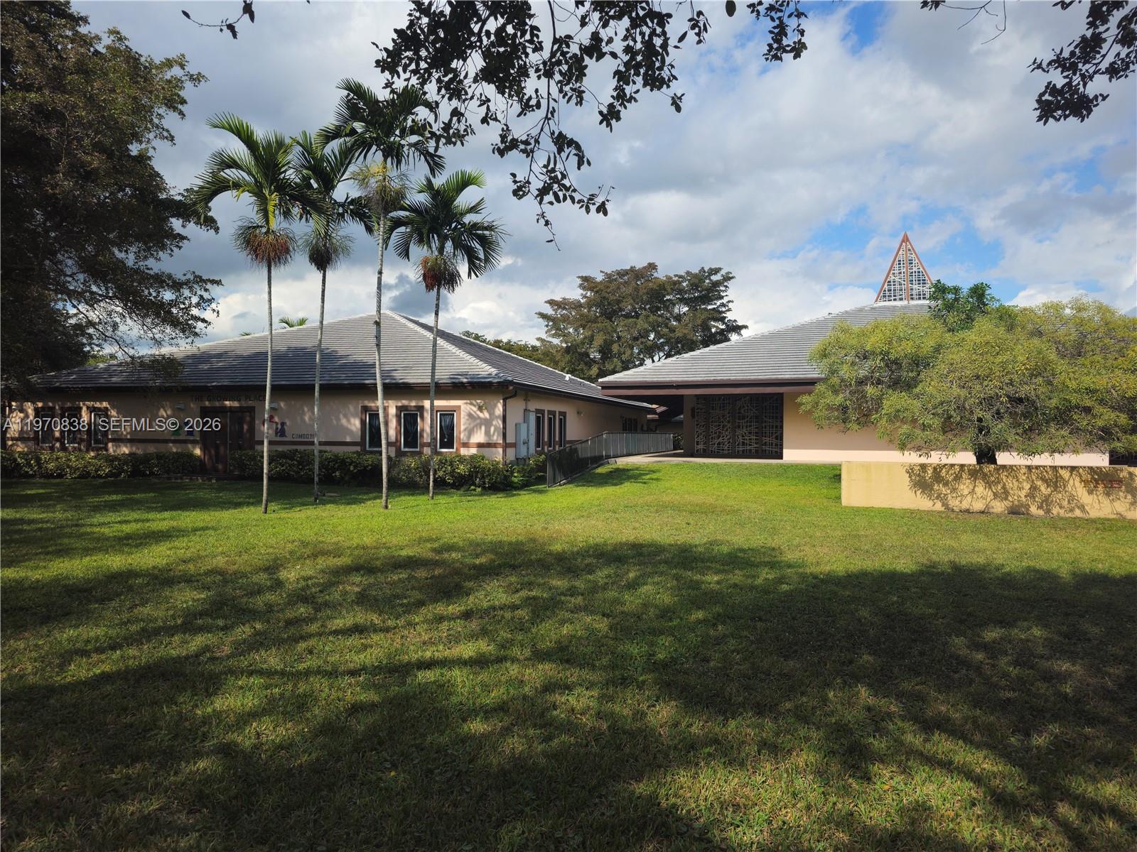 6701 S Miami Lakeway S