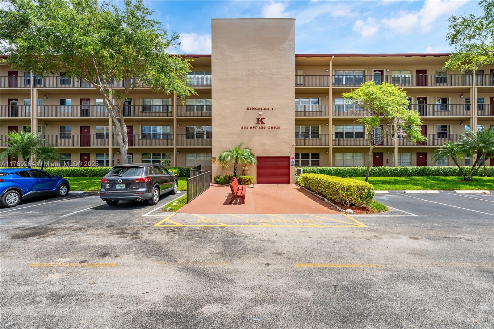 Property for Sale at 801 Sw 133rd Ter 305K, Pembroke Pines, Miami-Dade County, Florida - Bedrooms: 2 
Bathrooms: 2  - $160,000