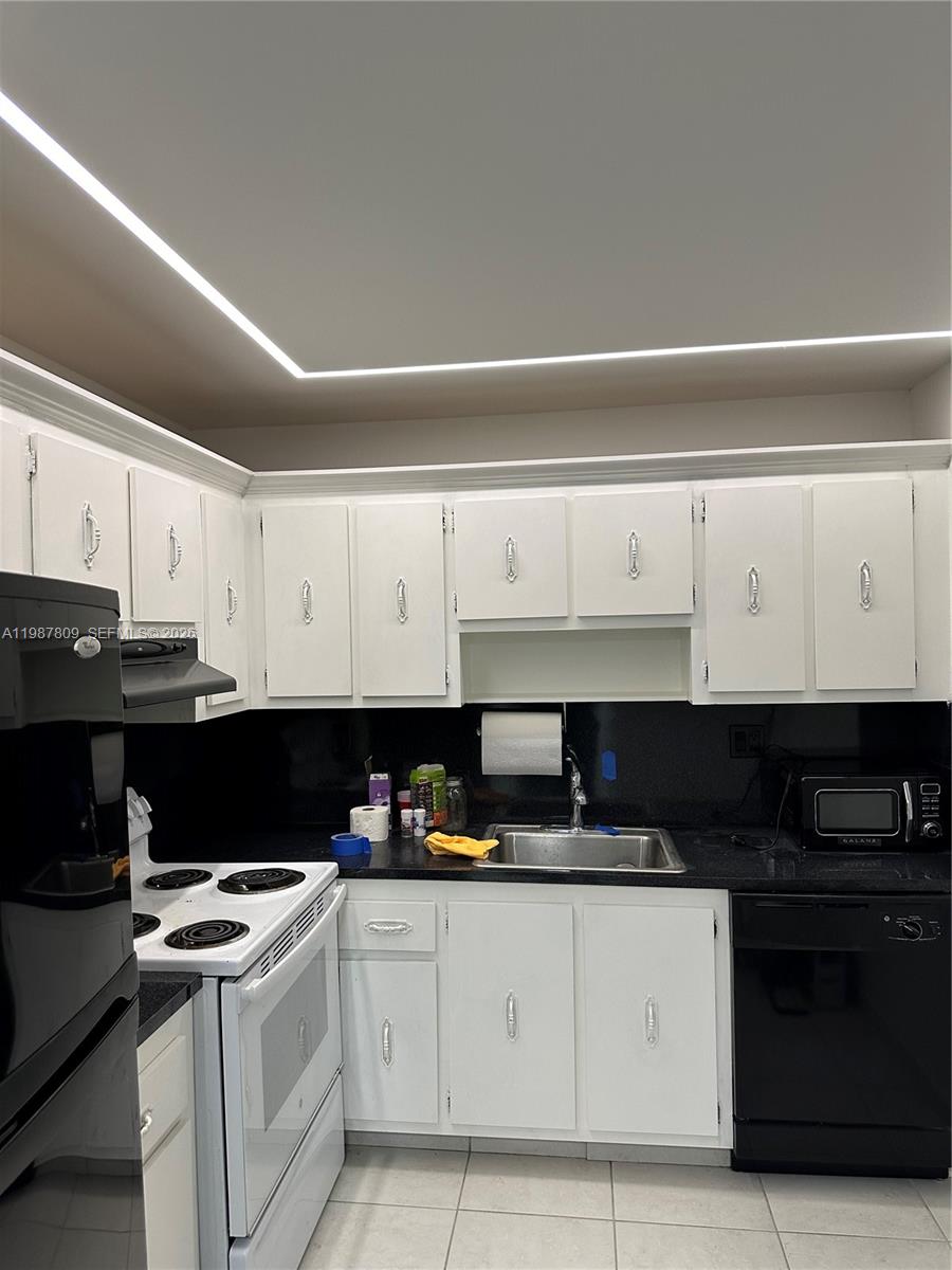 OLYMPUS CONDO PHASE - Residential