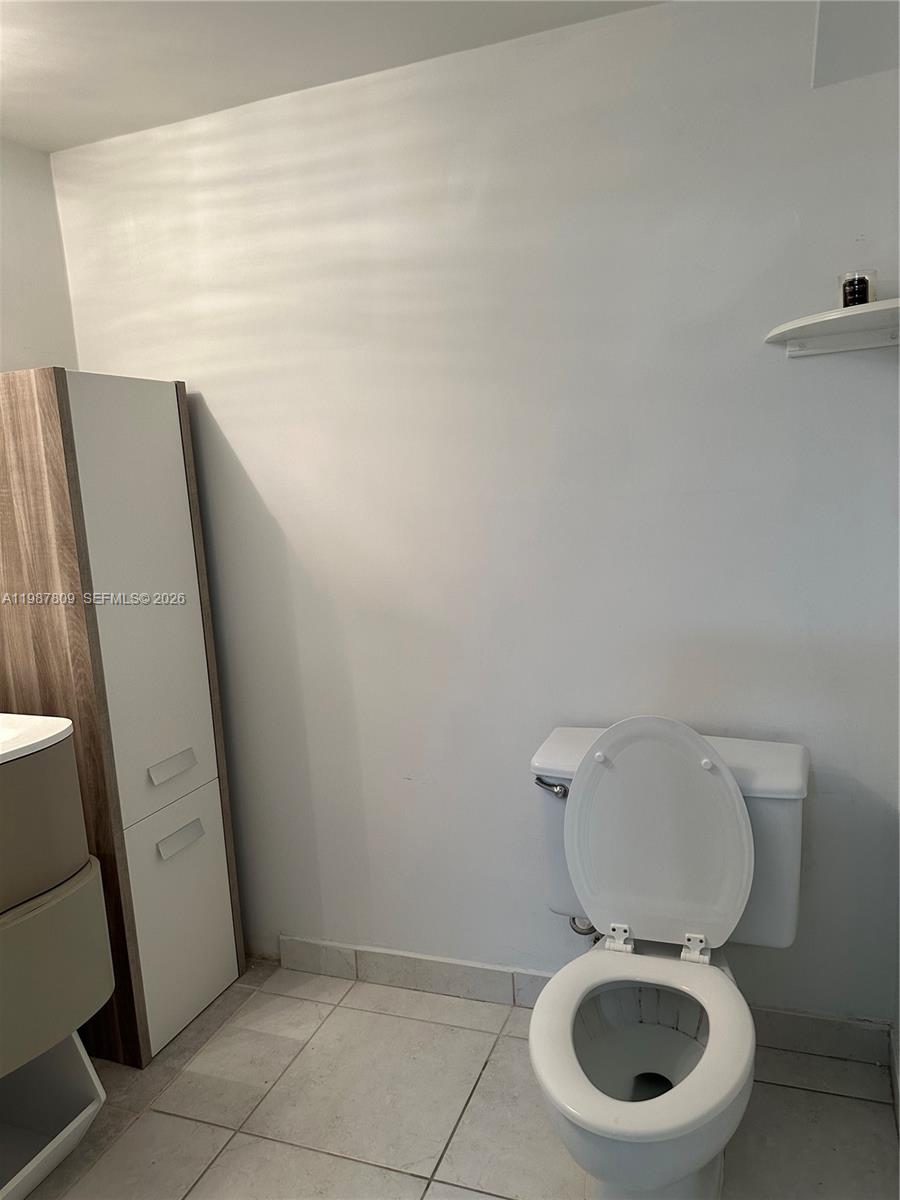 OLYMPUS CONDO PHASE - Residential