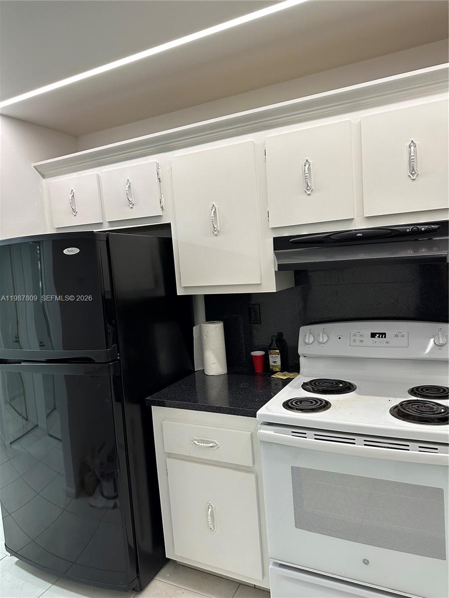 OLYMPUS CONDO PHASE - Residential