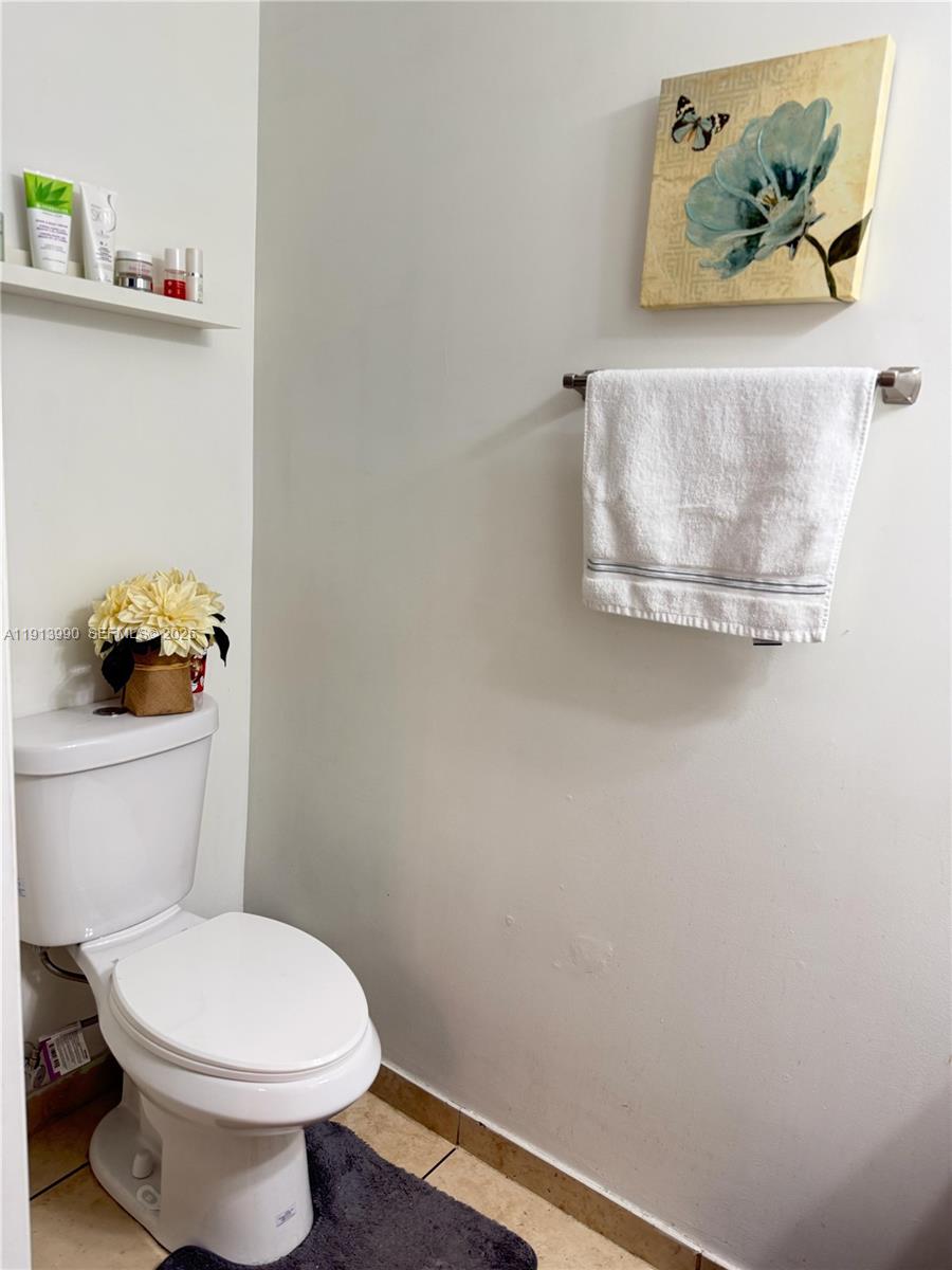 VILLAGE WALK CONDO - Residential