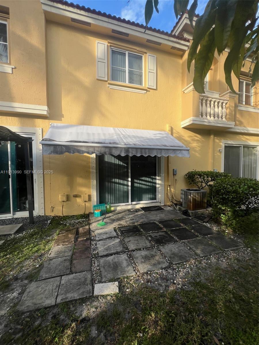 VILLAGE WALK CONDO - Residential