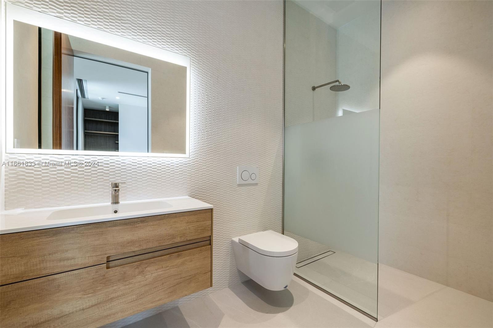 NORMANDY GOLF COURSE - Residential