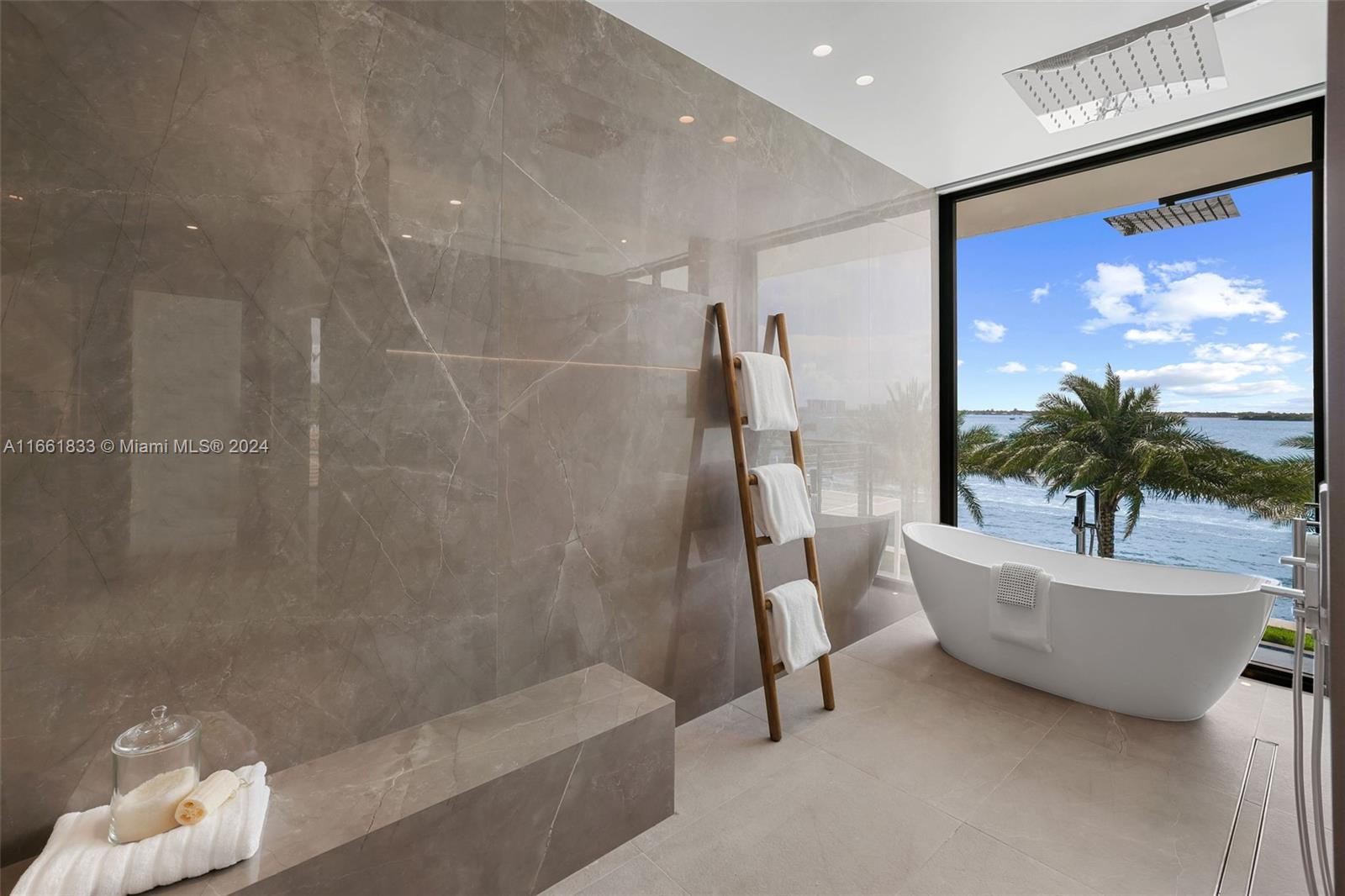 NORMANDY GOLF COURSE - Residential