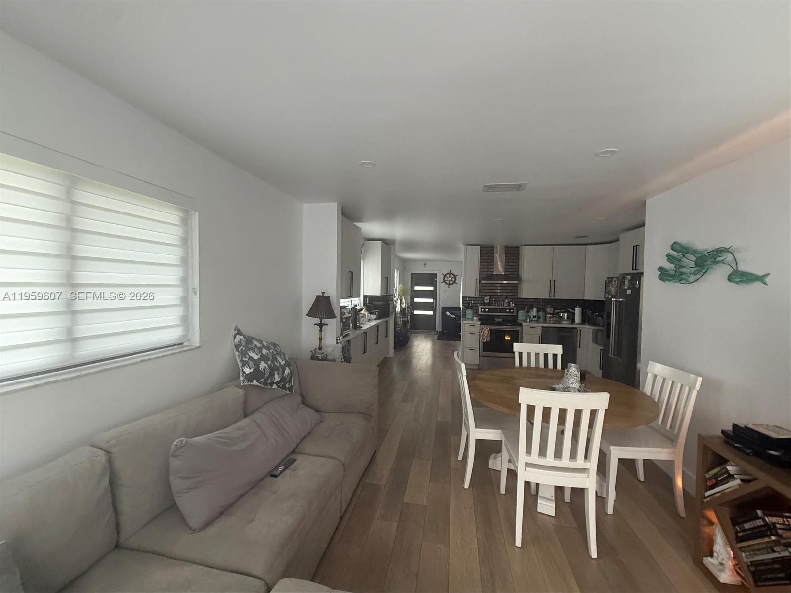 THE PINES - Residential