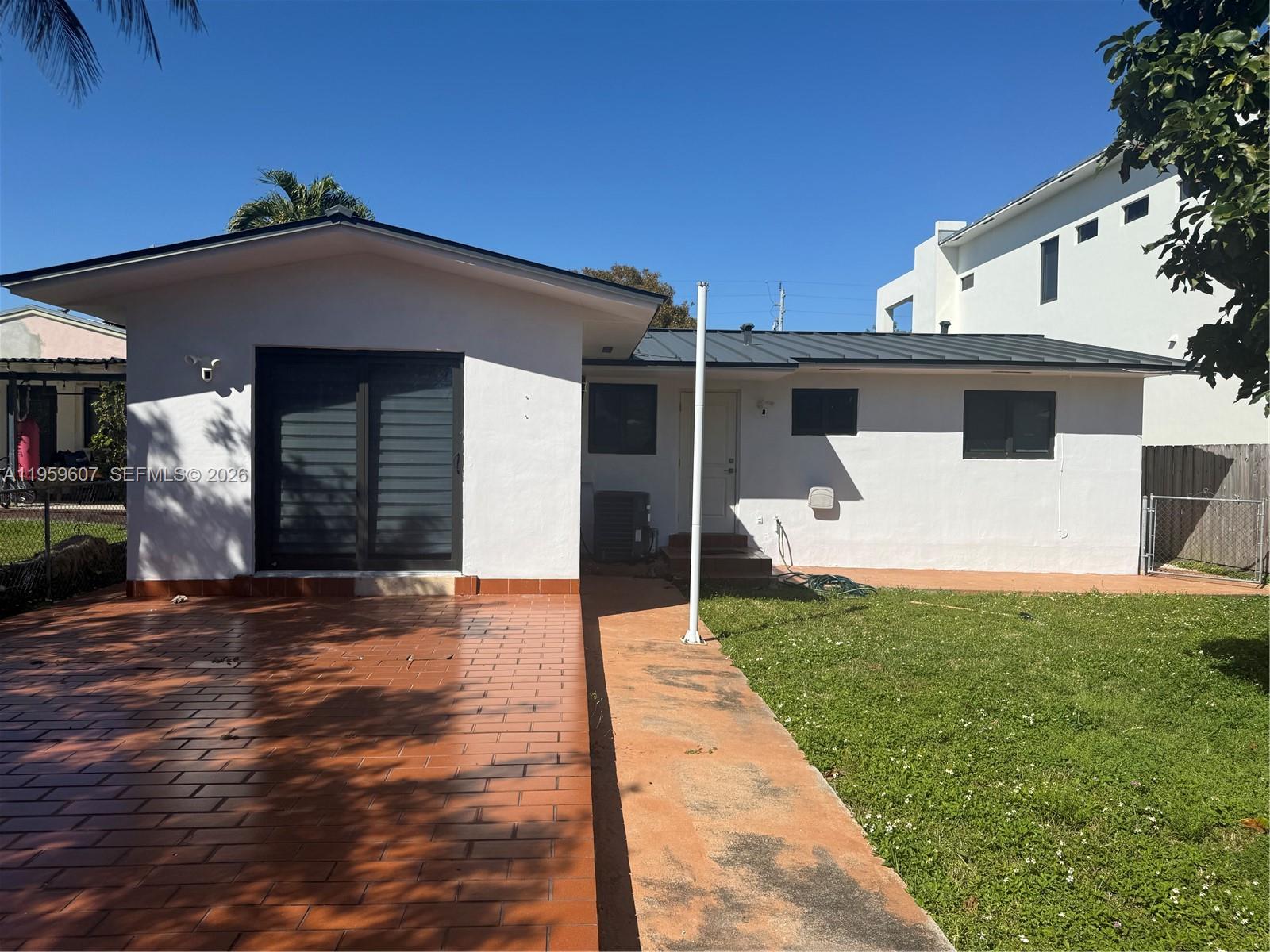 THE PINES - Residential