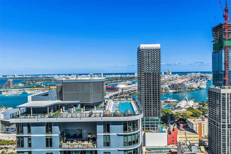 One of the most flexible investment opportunities in all of Miami right now.
This modern 1 Bed + Den is perfectly positioned in the heart of Downtown, offering exceptional views and one of the most desirable lines in the building.
What makes this unit stand out?
No rental restrictions — Airbnb daily, short-term, or long-term with zero limitations
Fully furnished & never lived in — true turnkey, start earning immediately
Smart layout with a versatile den (office or guest space)
Located in a brand-new luxury building with resort-style amenities
Unbeatable location — walk everywhere:
Steps from Kaseya Center (concerts, NBA games, major events)
Minutes to Miami Worldcenter — one of the largest developments in the U.S.
Easy access to the Metromover
Close to Brightline for seamless travel to Fort Lauderdale, West Palm & Orlando
Quick reach to PortMiami — the cruise capital of the world
Why this matters:
Downtown Miami is rapidly transforming into the “new Manhattan” — with massive growth, global investment, and skyrocketing demand for flexible rental properties.
This is not just a condo — it’s a cash-flow machine + appreciation play in one of the hottest markets in the country.