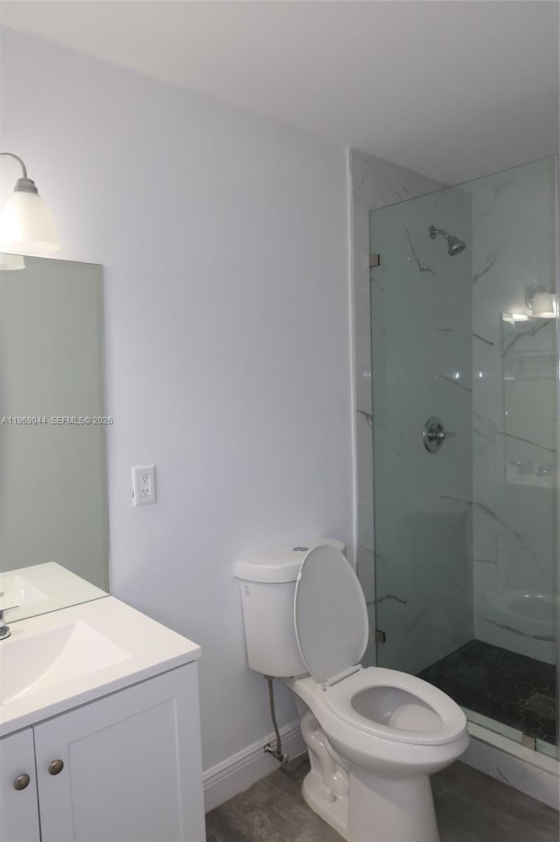 UNIVERSAL ESTATES SOUTH A - Residential Lease