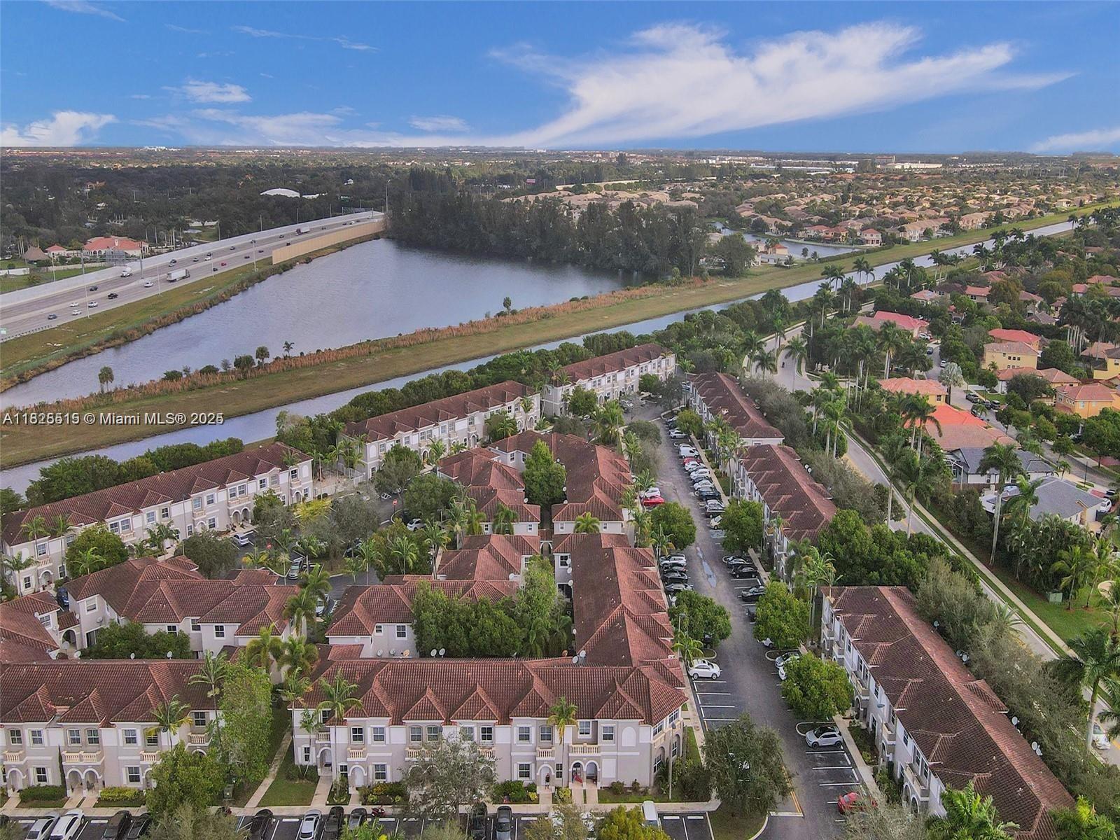 LAS TERRAZAS AT VIZCAYA C - Residential