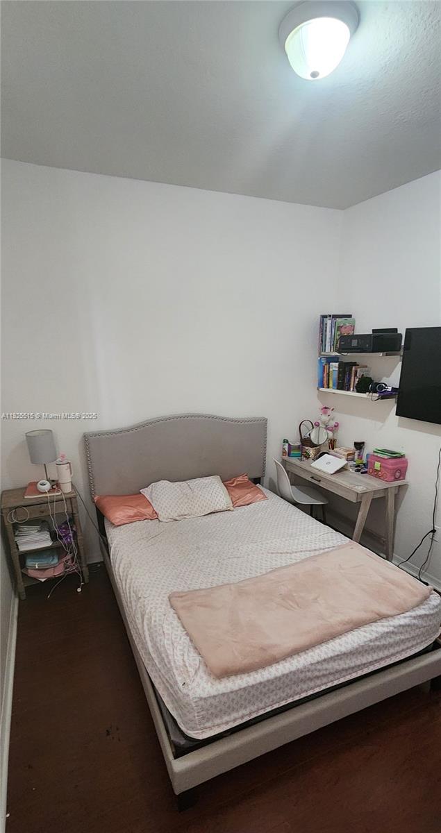 LAS TERRAZAS AT VIZCAYA C - Residential