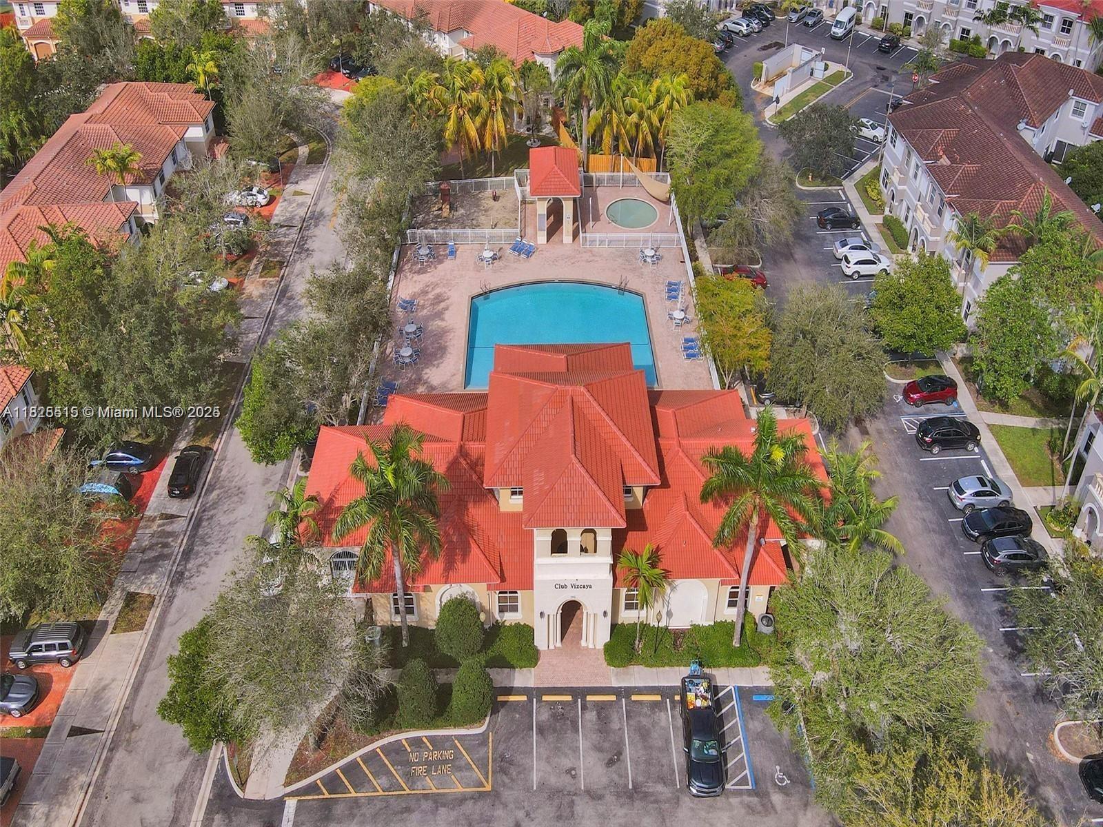 LAS TERRAZAS AT VIZCAYA C - Residential