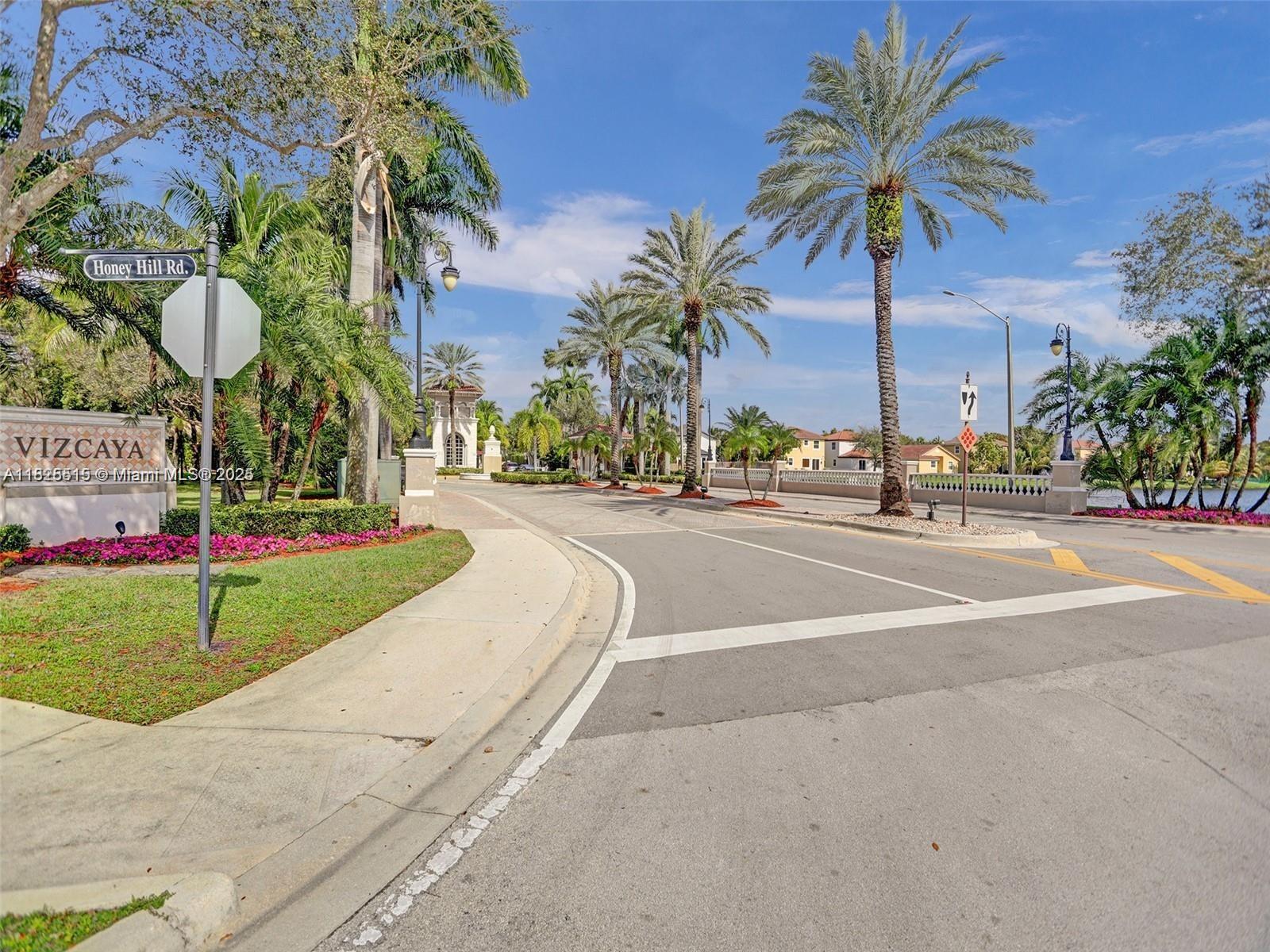 LAS TERRAZAS AT VIZCAYA C - Residential