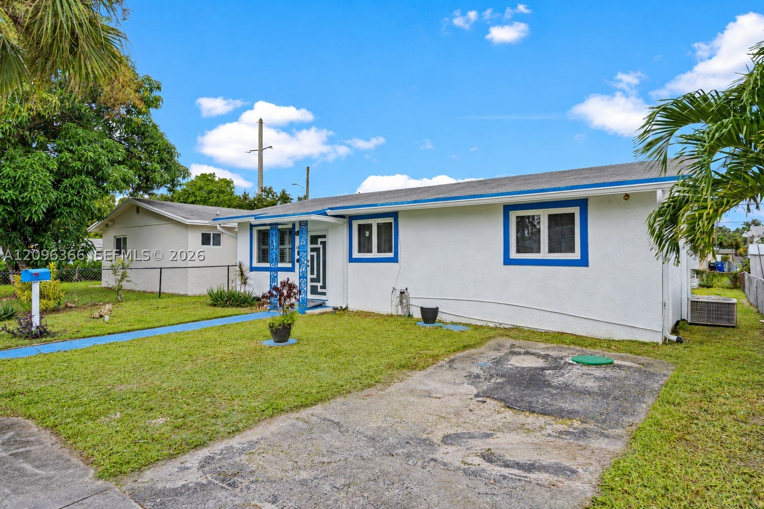 View photos, virtual tours, details... 1409 NE 152nd St