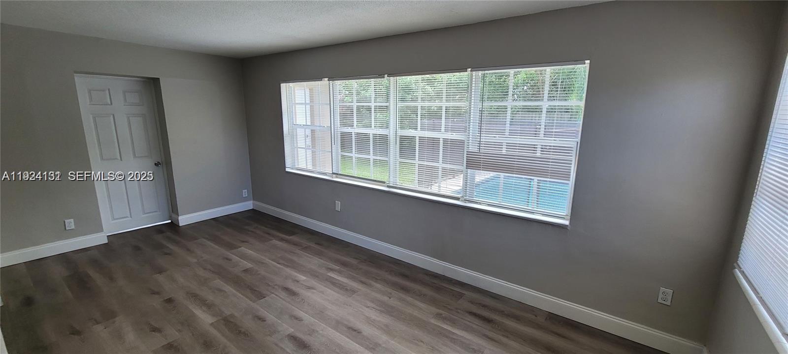 SUNRISE GOLF VILLAGE - Residential