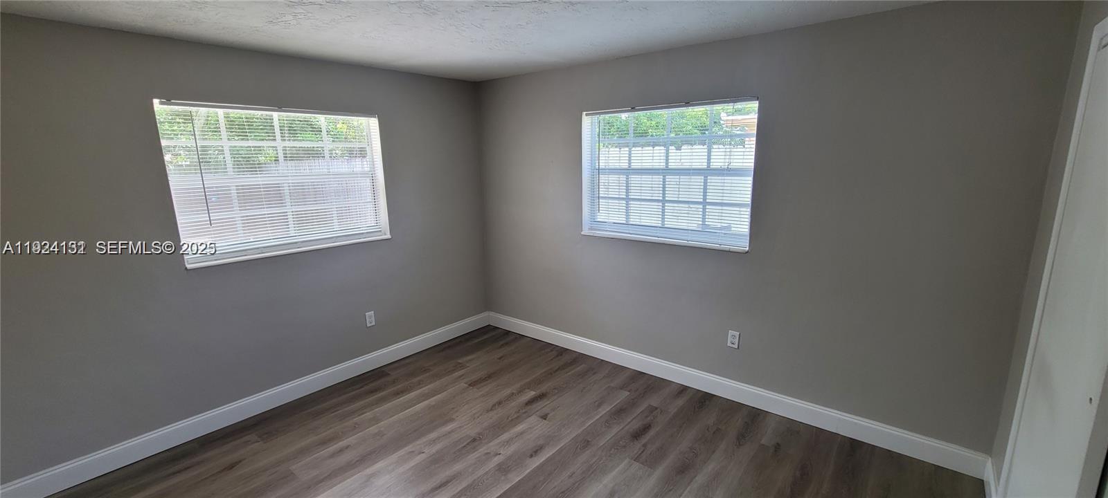 SUNRISE GOLF VILLAGE - Residential