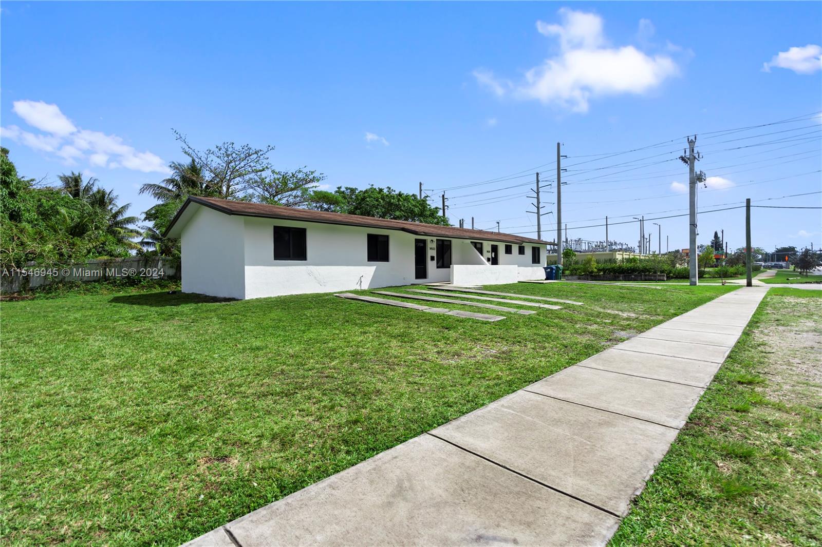 ARCH CREEK ESTS - Residential Lease