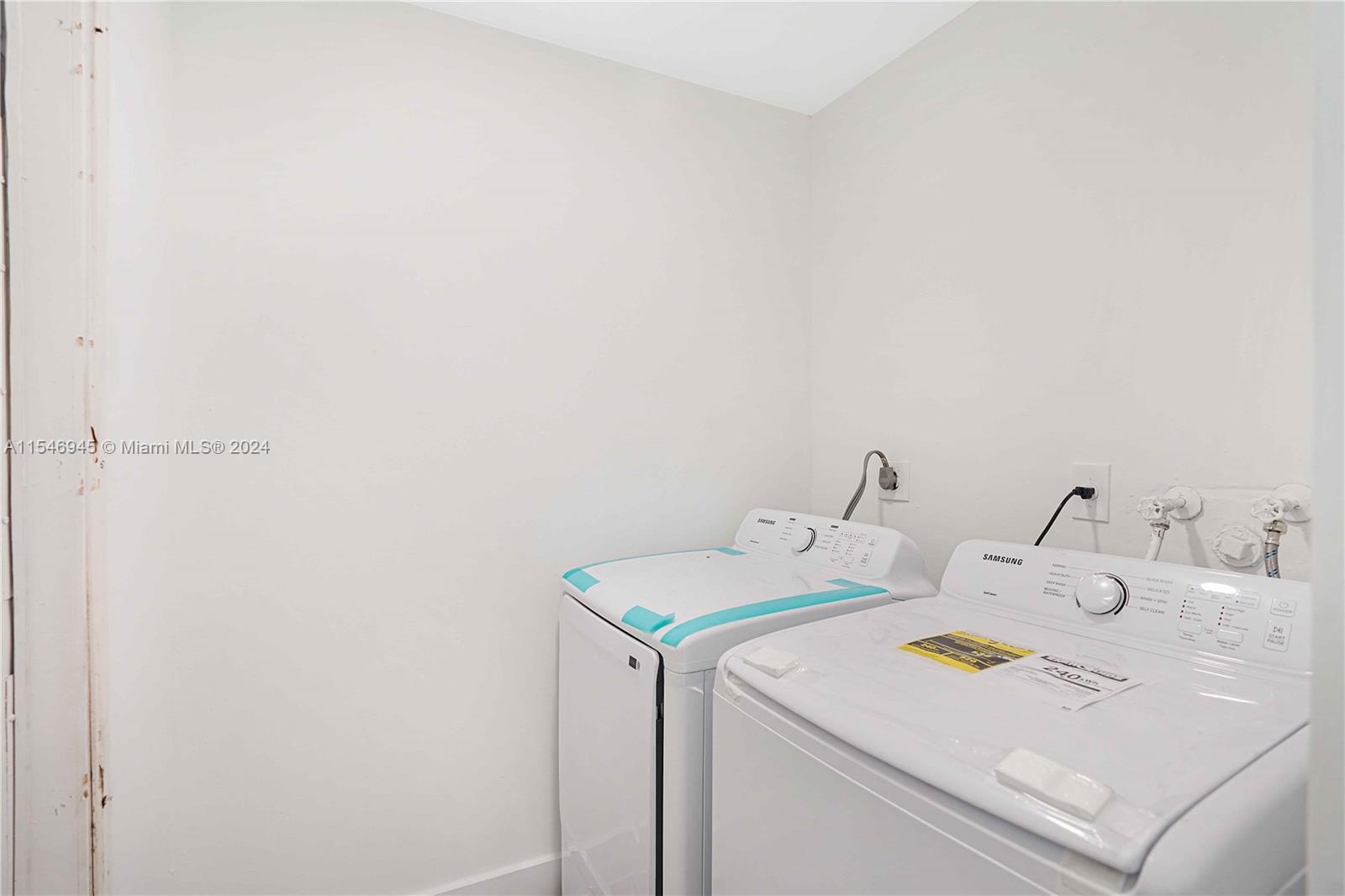 ARCH CREEK ESTS - Residential Lease