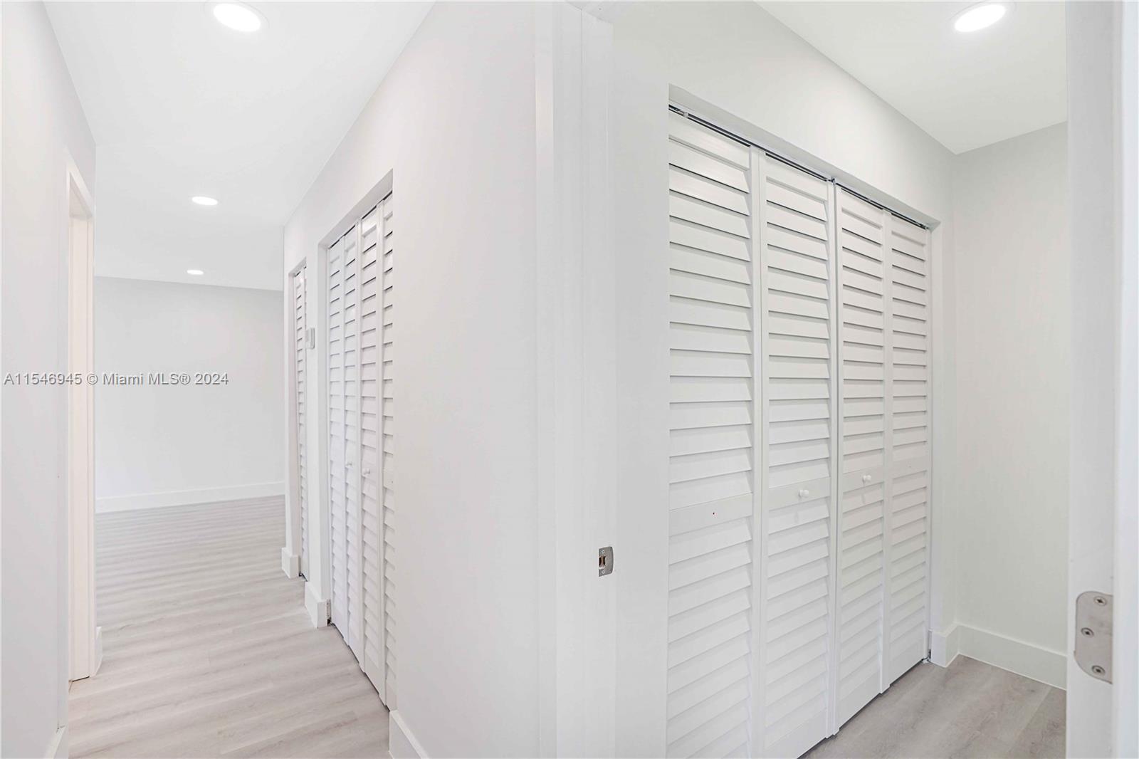 ARCH CREEK ESTS - Residential Lease