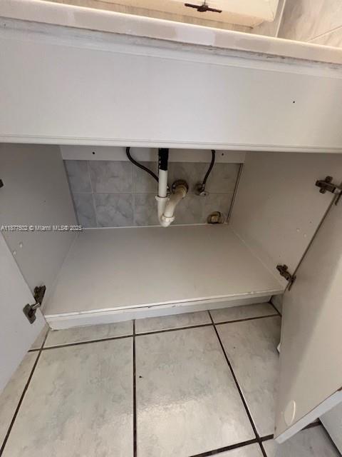 CARIBBEAN SPRINGS VILLAGE - Residential Lease