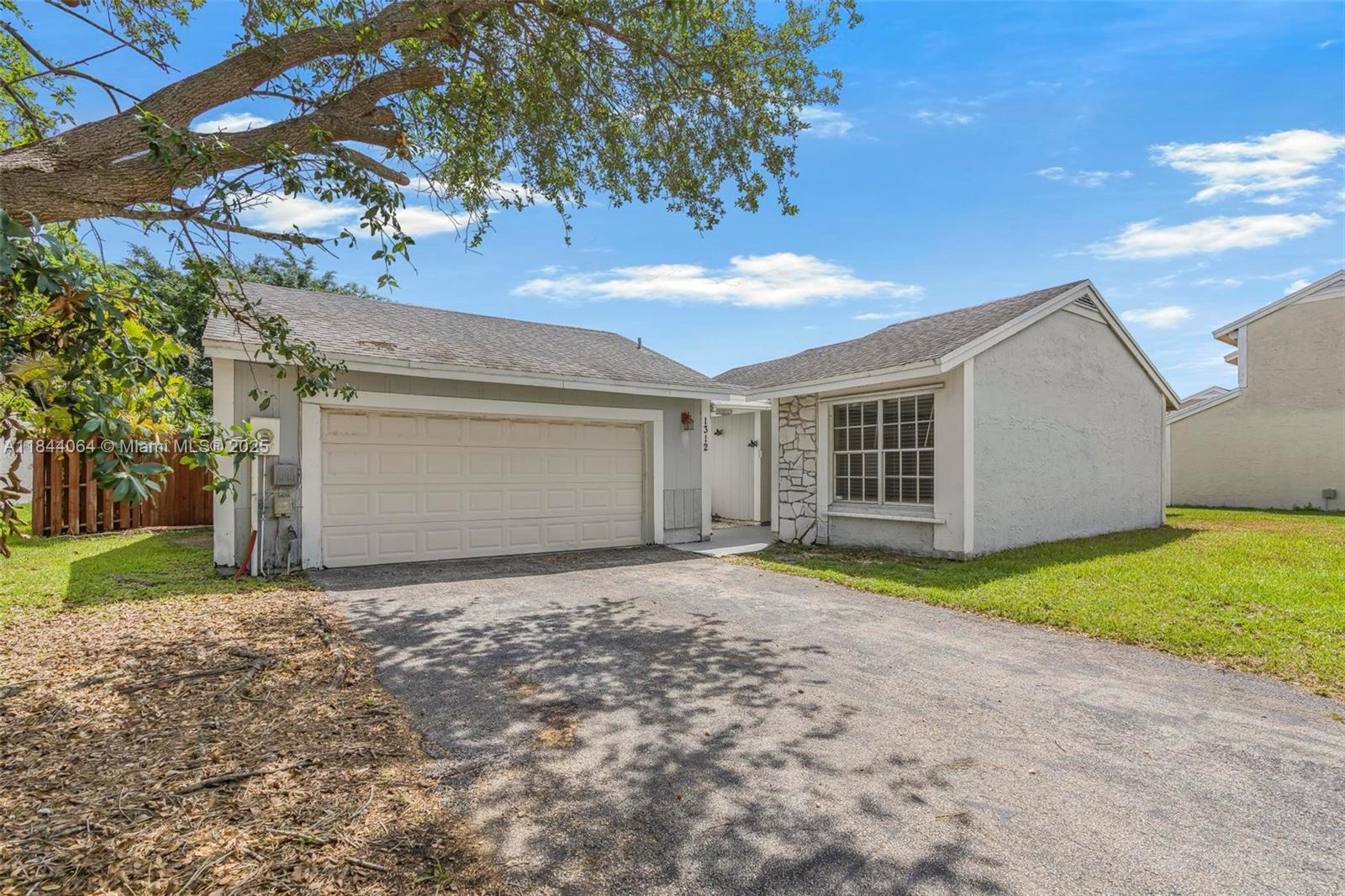 1312 N Quetzal Ct