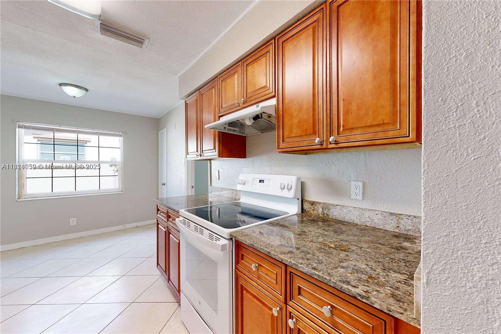 KIMBERLY VILLAGE SEC ONE - Residential Lease