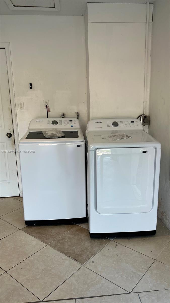 KIMBERLY VILLAGE SEC ONE - Residential Lease