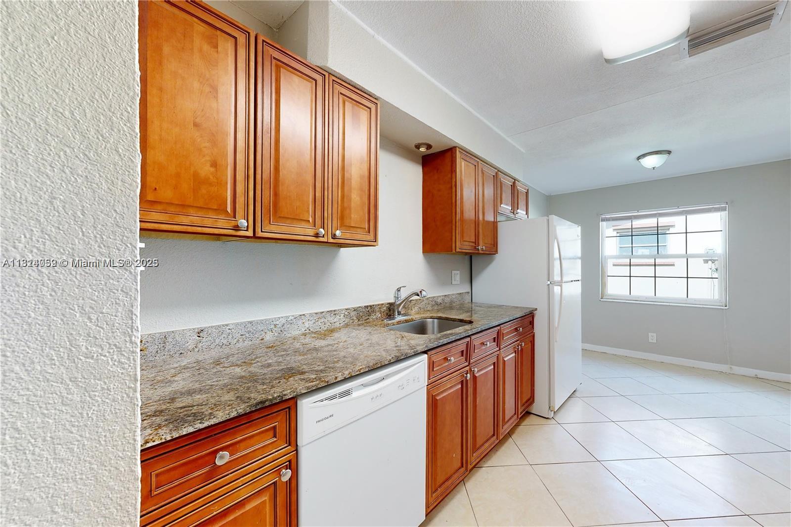 KIMBERLY VILLAGE SEC ONE - Residential Lease