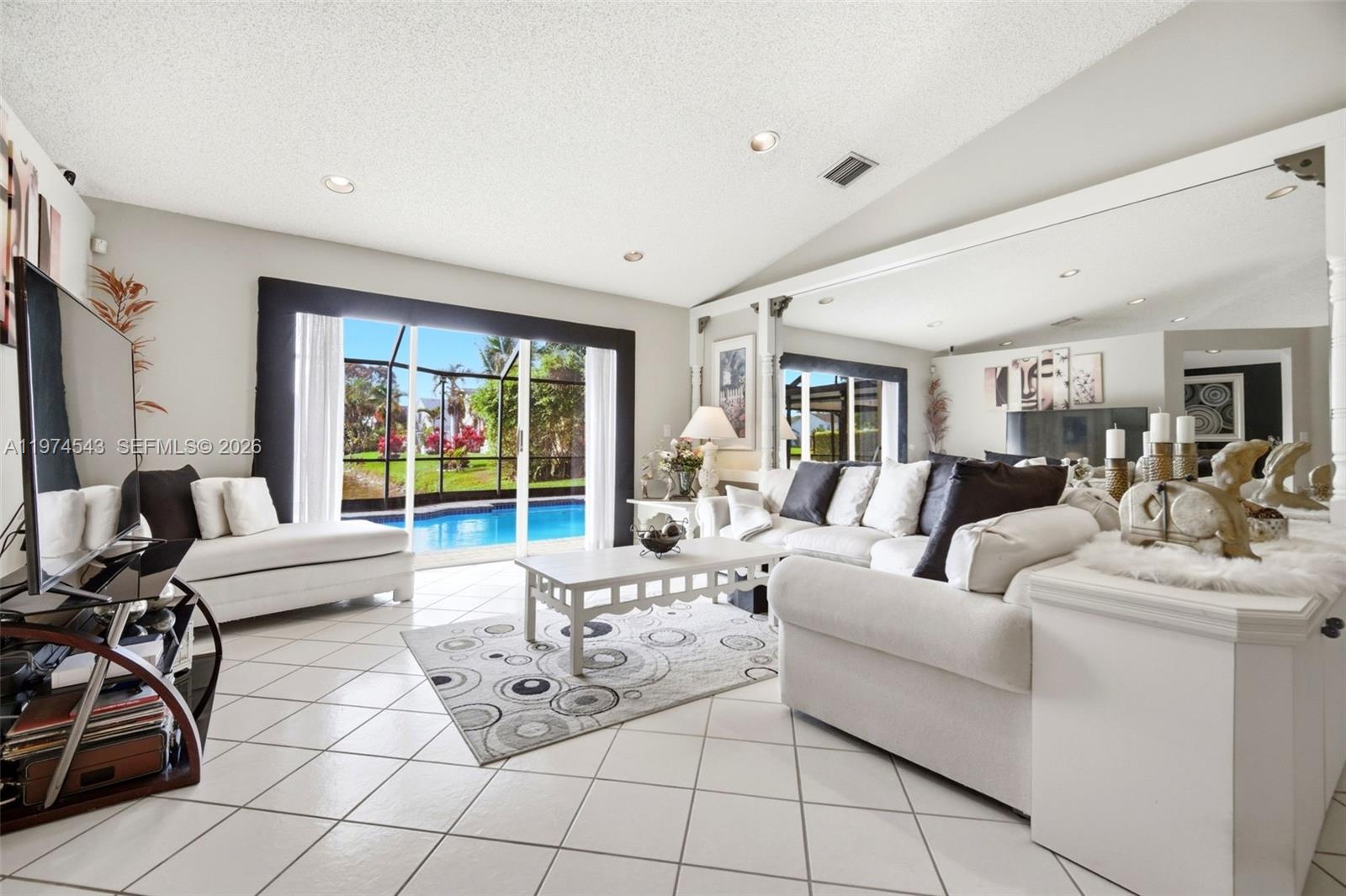 PROSPER POINTE - Residential