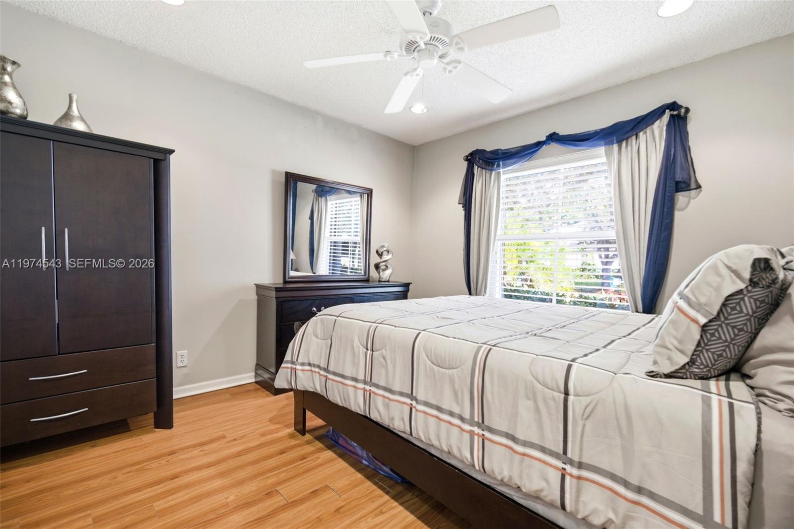 PROSPER POINTE - Residential