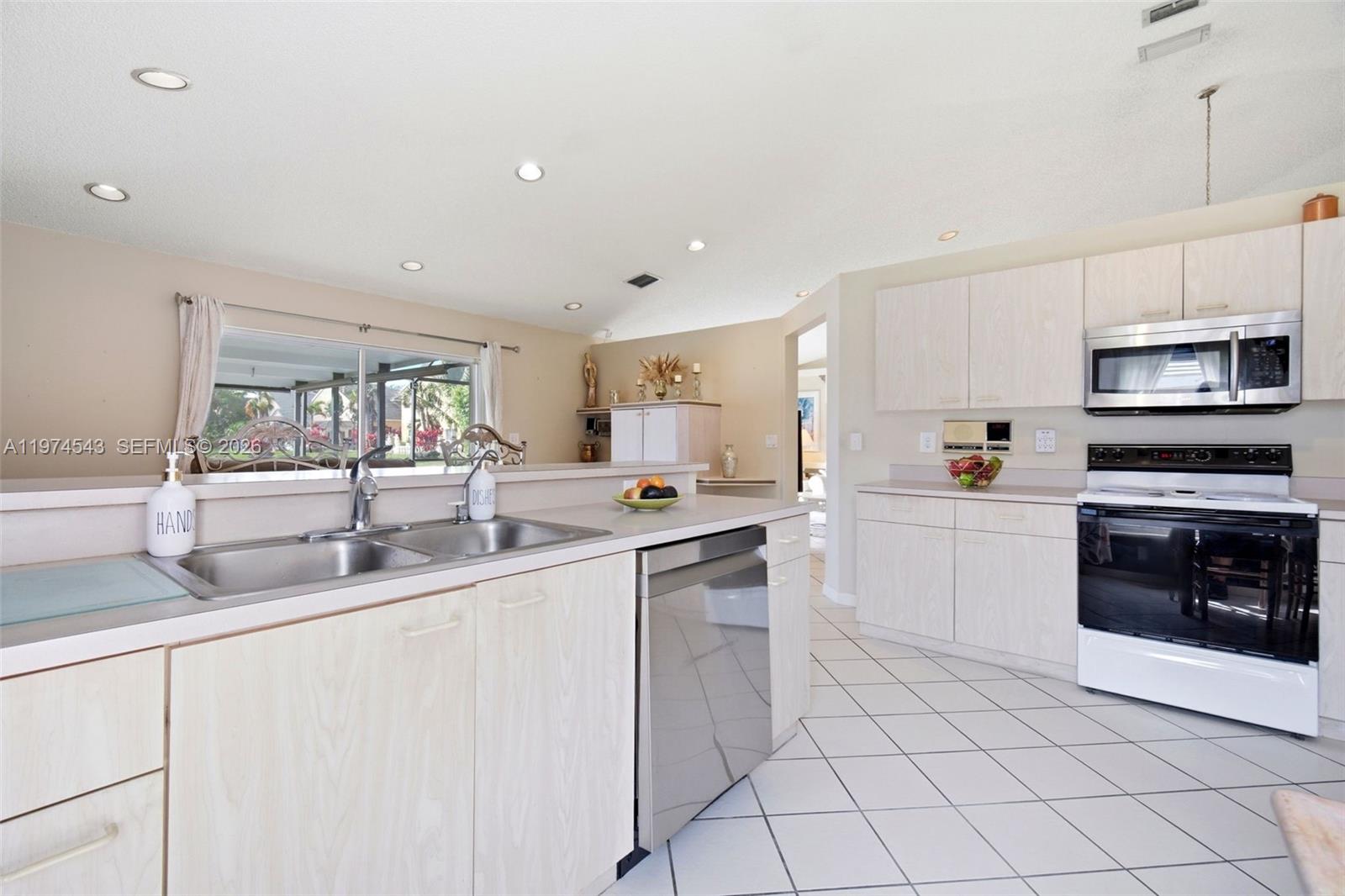 PROSPER POINTE - Residential