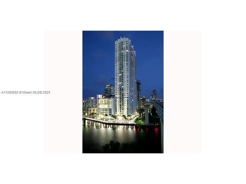 Rental Property at 31 Se 5th St 1811, Miami, Broward County, Florida - Bedrooms: 2 
Bathrooms: 2  - $3,750 MO.