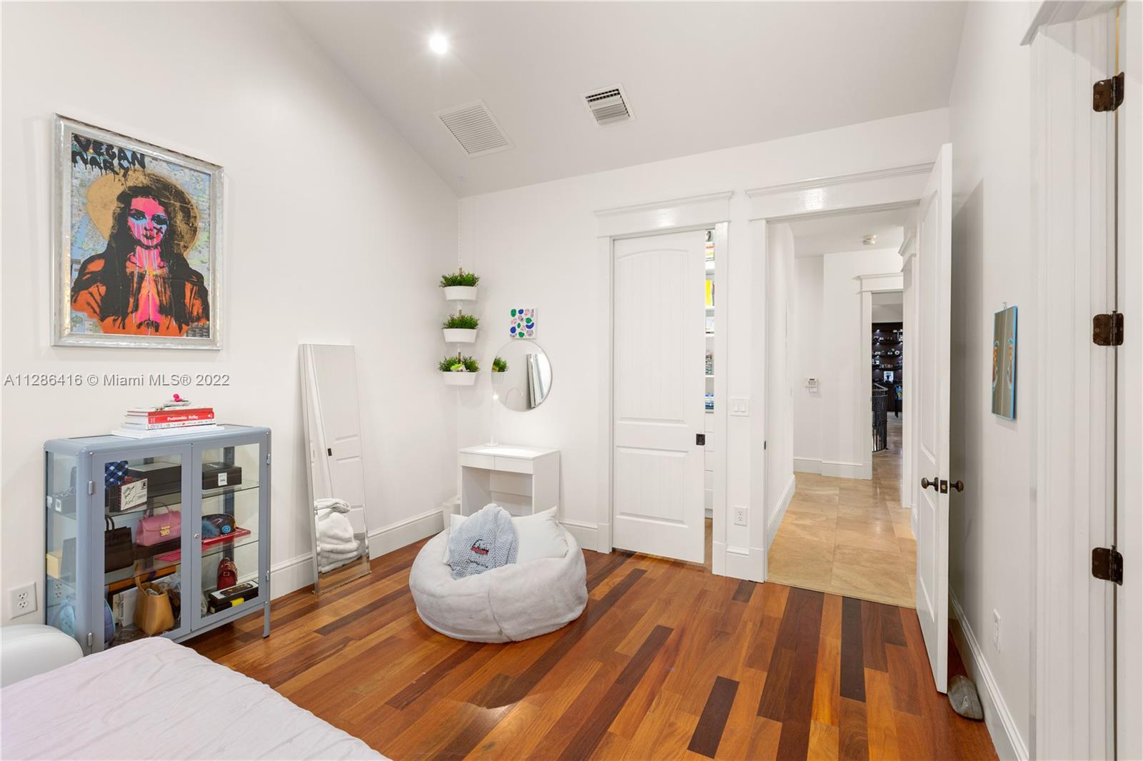 HAWLEY HEIGHTS - Residential