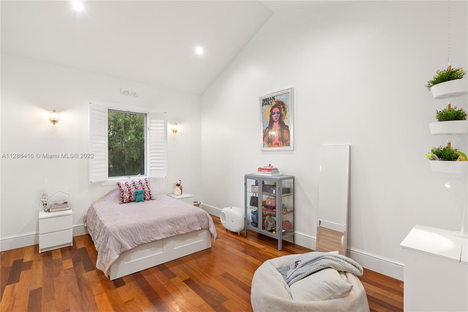 HAWLEY HEIGHTS - Residential