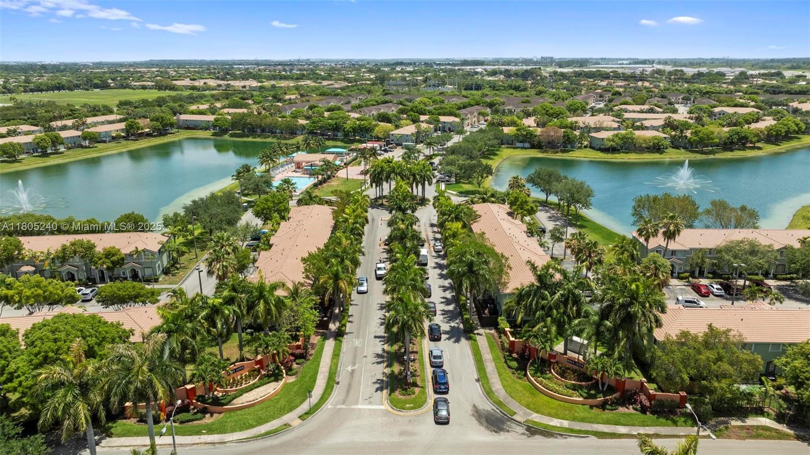 1458 Se 24th Ct 353, Homestead, Miami-Dade County, Florida - 3 Bedrooms  
3 Bathrooms - 