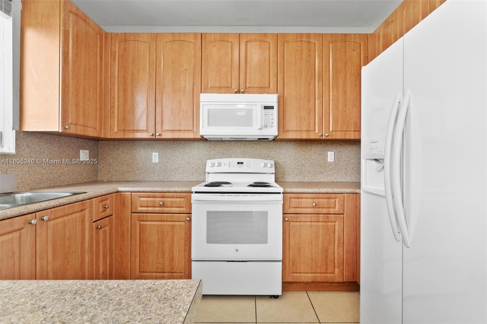 SHOMA TOWNHOMES AT KEYSCO - Residential