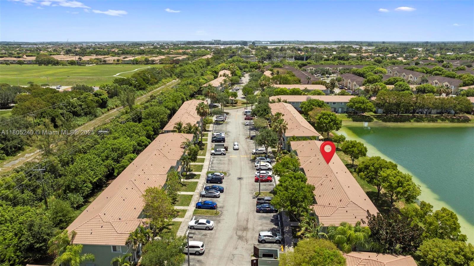 SHOMA TOWNHOMES AT KEYSCO - Residential