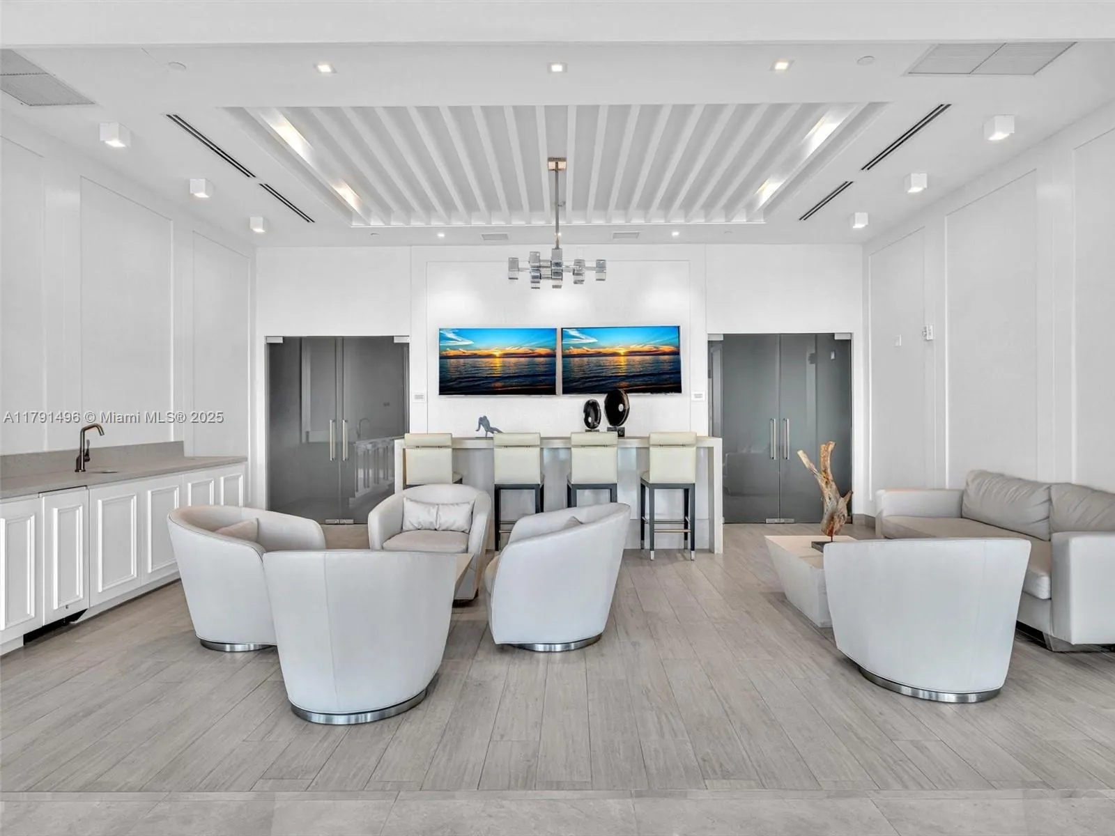 Aventura, Florida 33160, United States, 3 Bedrooms Bedrooms, ,3 BathroomsBathrooms,Residential,Active,123099