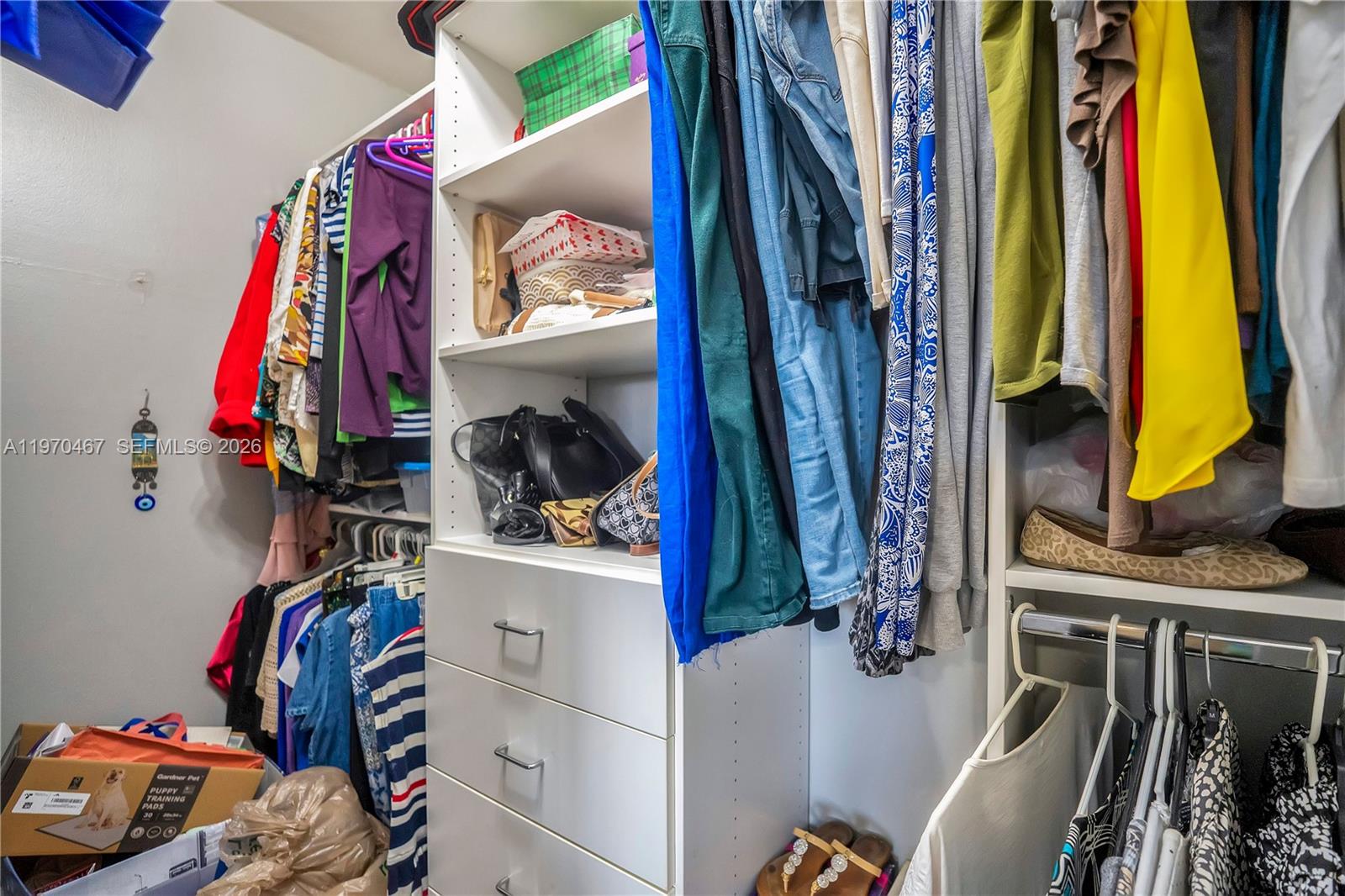 LAGO DEL REY CONDO - Residential