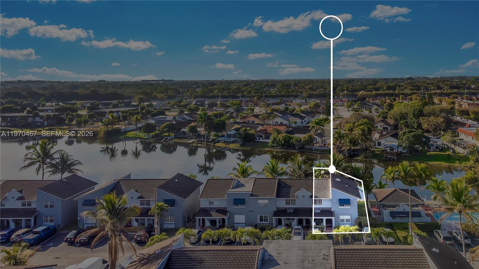 LAGO DEL REY CONDO - Residential